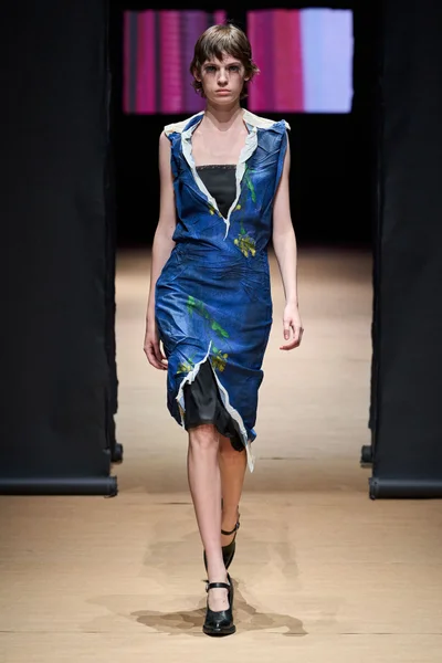 Look 45